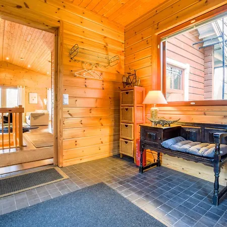 Holiday home Aamurusko
